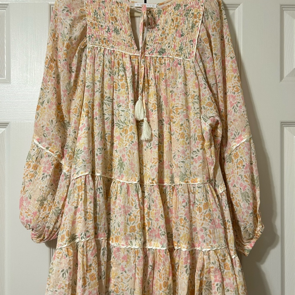 Chic Floral Tiered Mini Dress